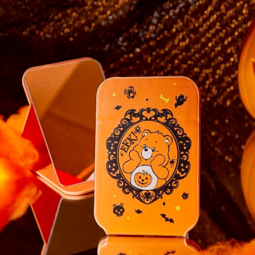 🚨Care Bears Halloween bear Folding Mirror